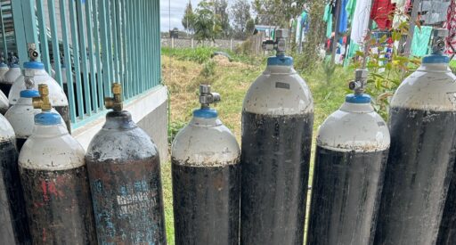 Oxygen cylinders. Credit: MedAccess