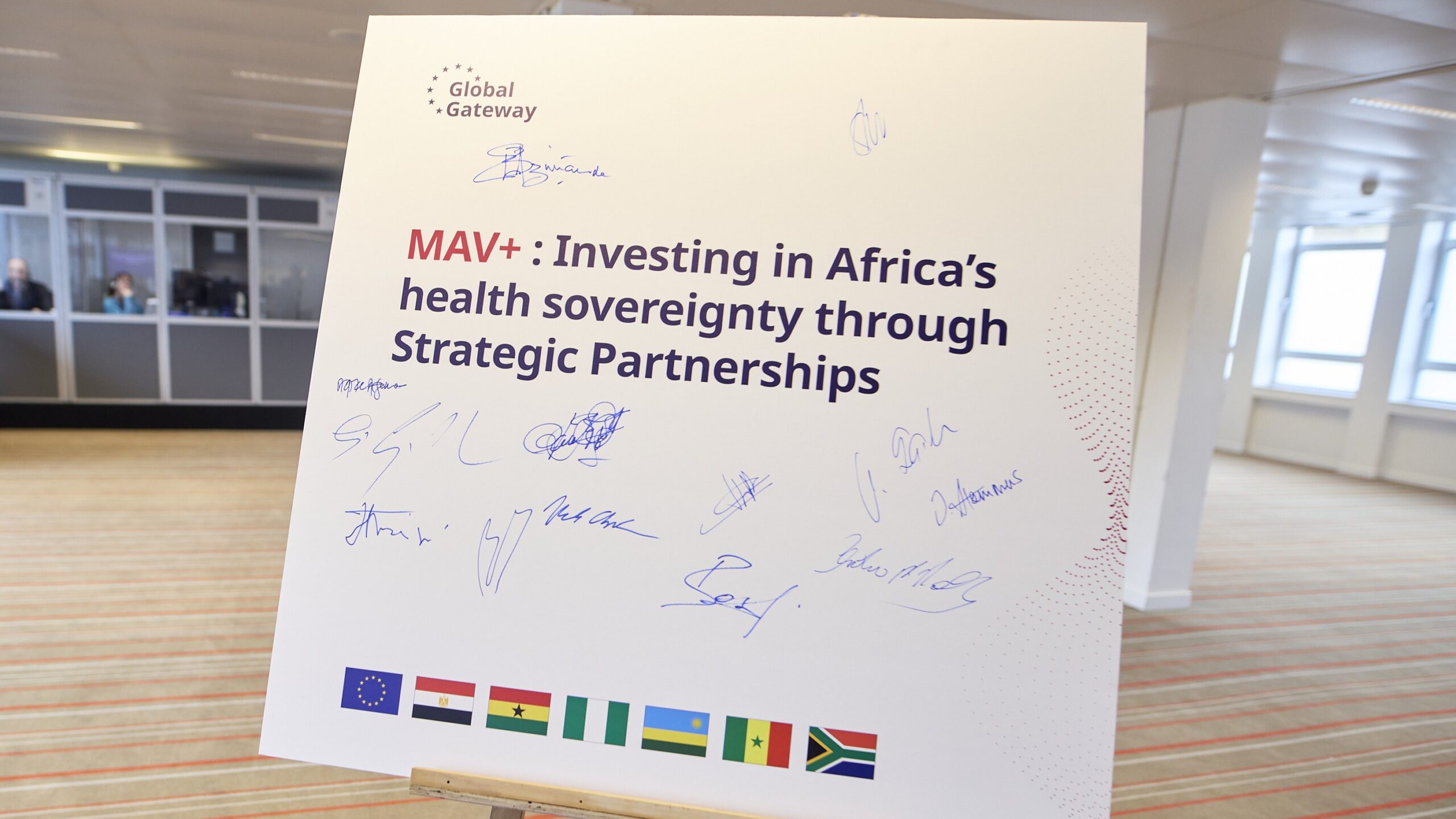 EIB signs a Guarantee Agreement with MedAccess to boost access to essential  medical supplies in Africa - MedAccess